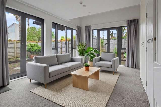 24A/30 Westward Ho Glen Eden_1