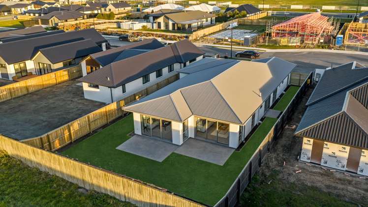 54 Greenslade Drive Lincoln_11