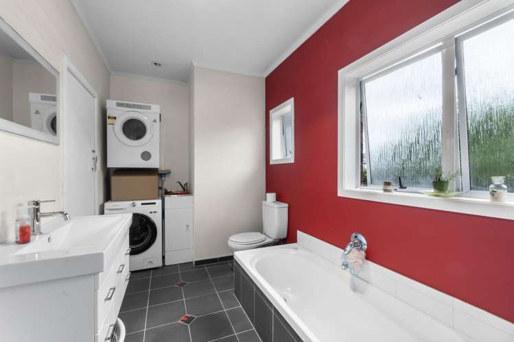 364 Cobham Drive Hillcrest_20