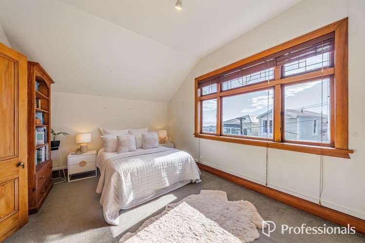 82 Nairn street Mount Cook_14