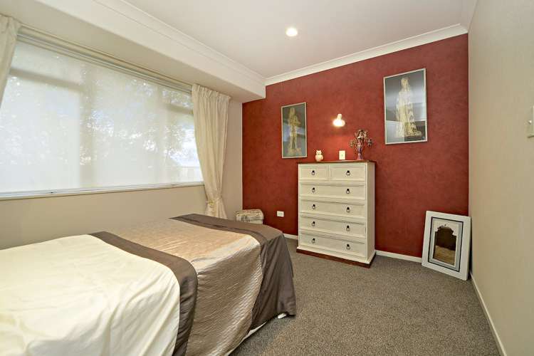 32 Maybole Drive Flat Bush_17