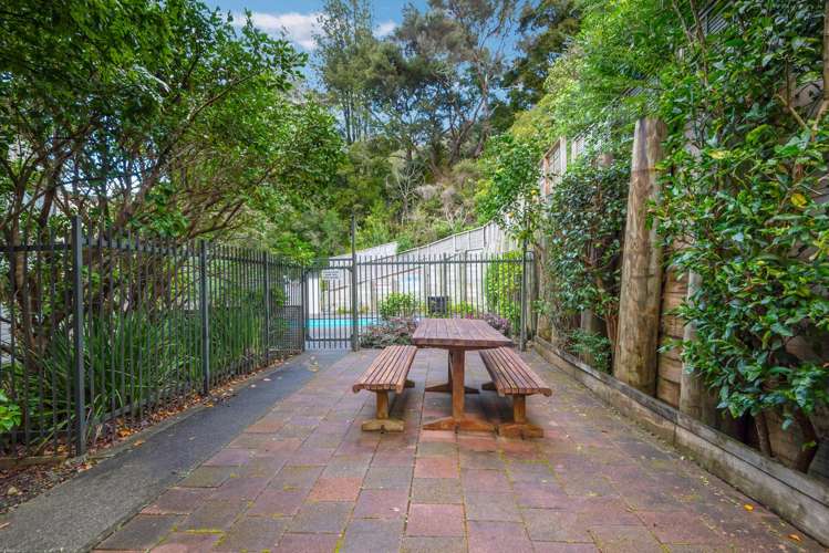 2/8 Flynn Street Birkdale_24
