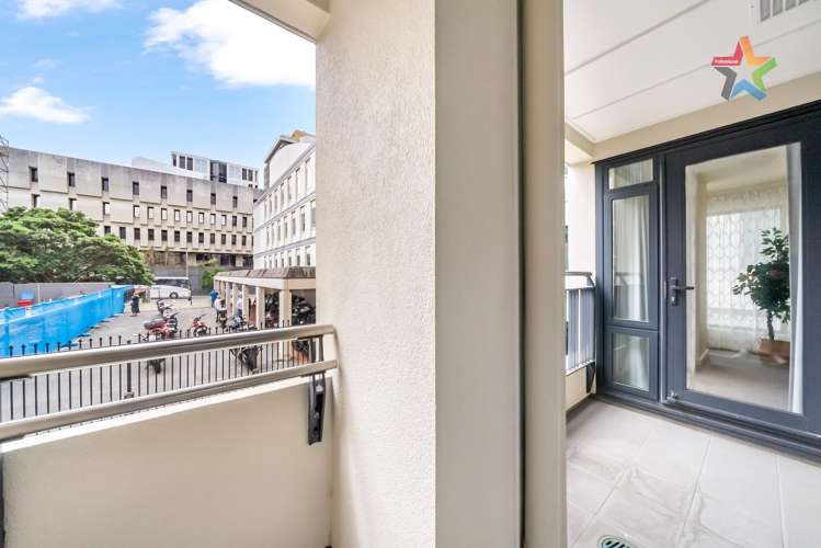 3j/42 Molesworth Street Thorndon_14