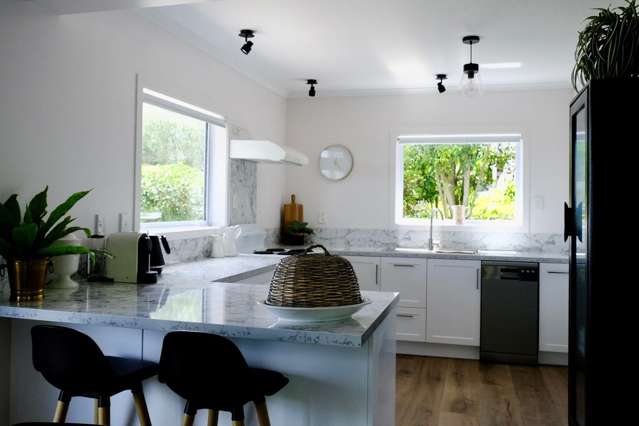 Recently renovated furnished apartment with views.