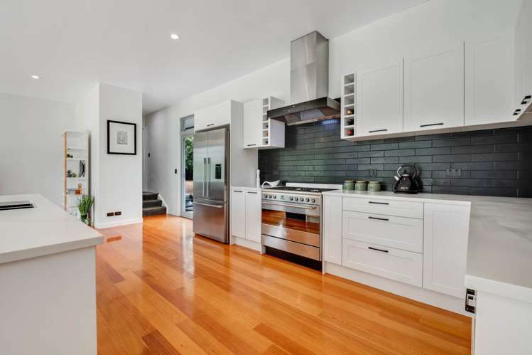 589 Inland Road Helensville_17