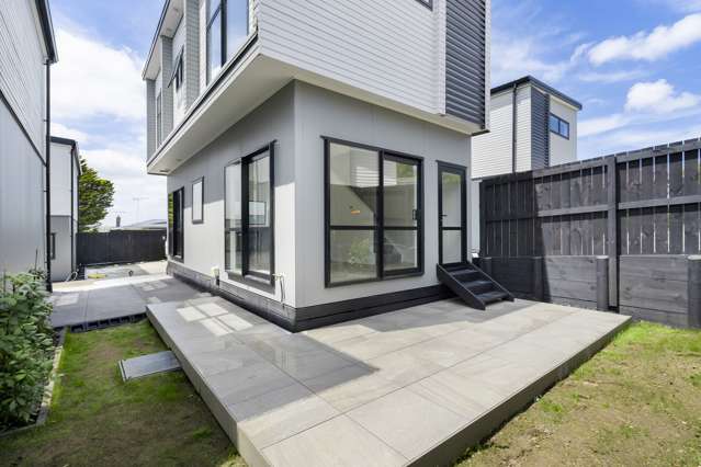 2/24 Andrew Road Howick_3