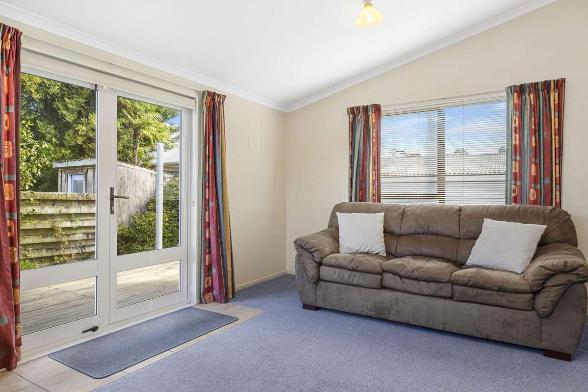 2/36 Hinemoa Avenue_1
