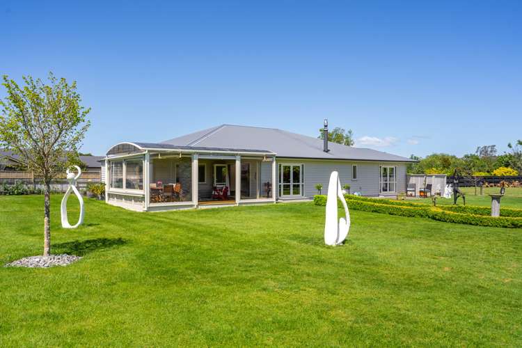 8 Camellia Lane Carterton_16