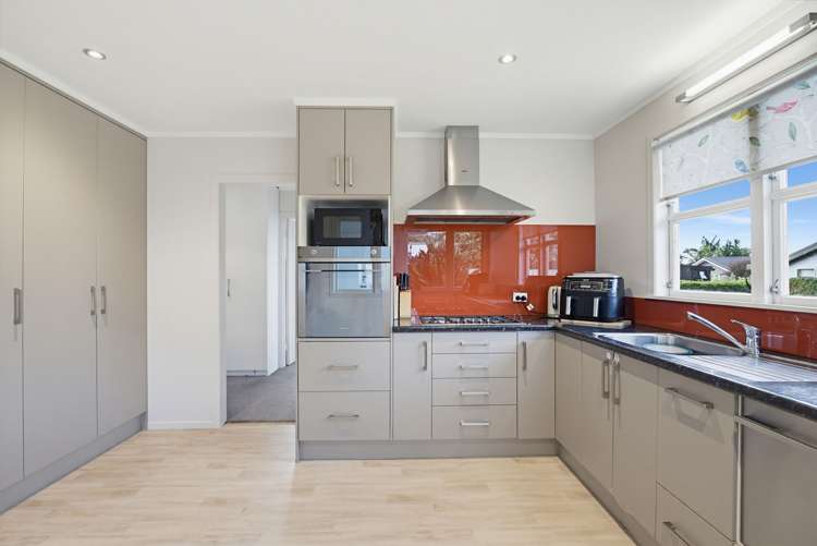 352 Main Sh25 Road Tairua_22