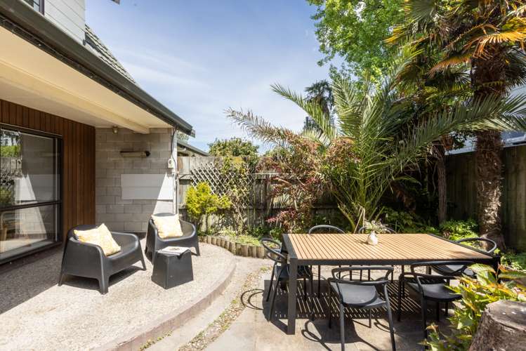 2/409 Knight Street Hastings_18