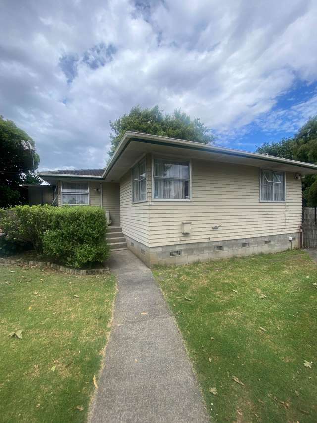 Good Size Yard & Garaging - 3brm - $630p/w