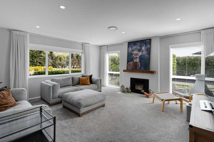 1371 Egmont Road Egmont Village_10