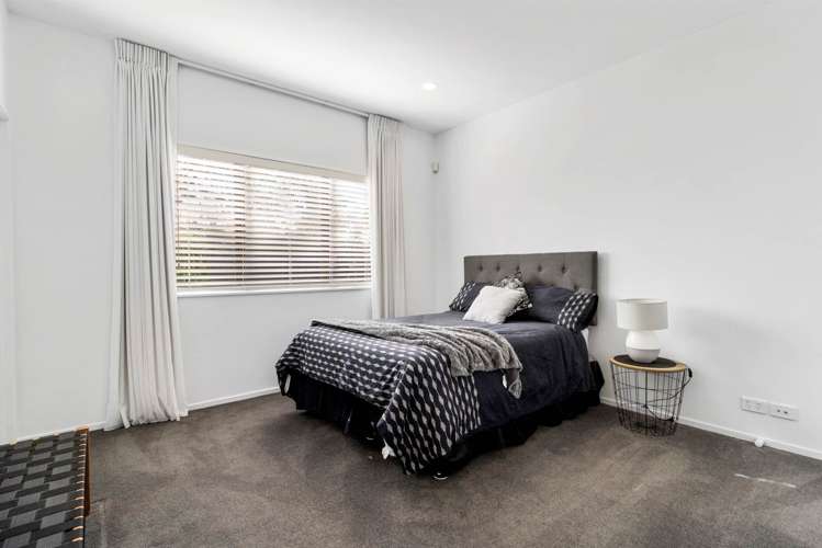 19 Pine Harbour Parade Beachlands_23