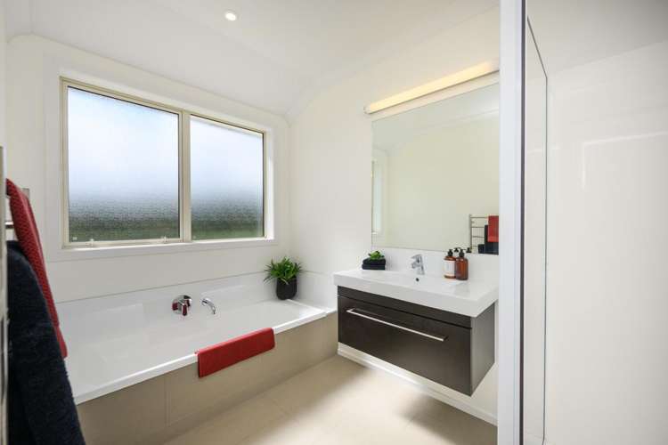 105 Pharazyn Street Feilding_25