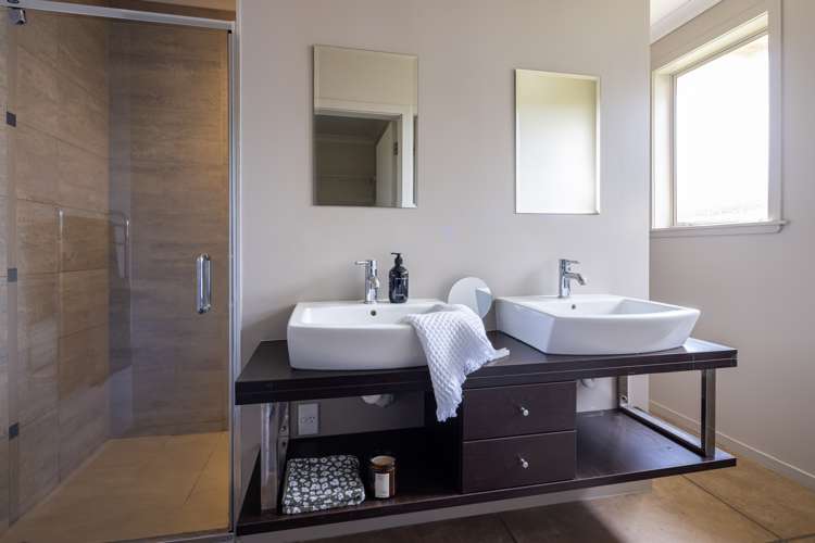 46 Palliser Drive Huntington_11