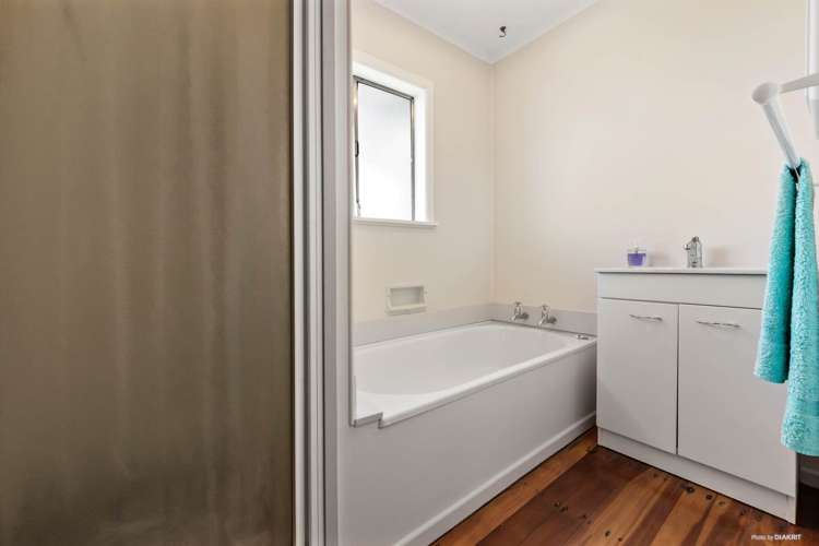 14 Sunray Avenue Titirangi_6