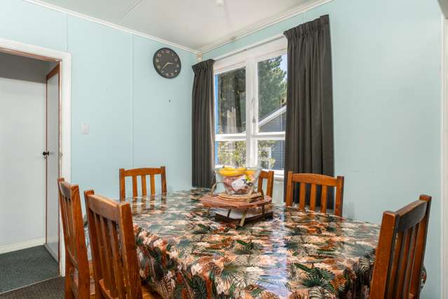 189 Sievers Grove Cannons Creek_2