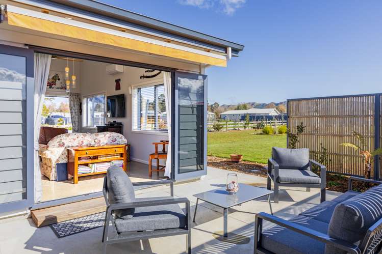 8 White Road Otane_14