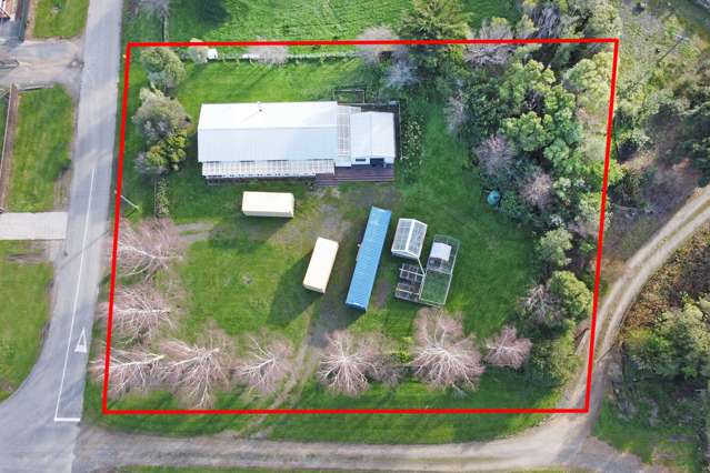 9 Blake Street Porangahau_1