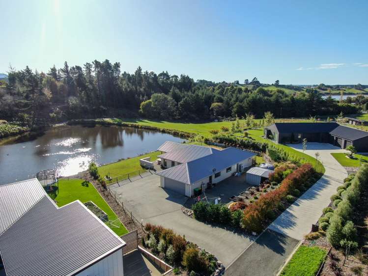 9 Kohuhu Lane Redwood Valley_16