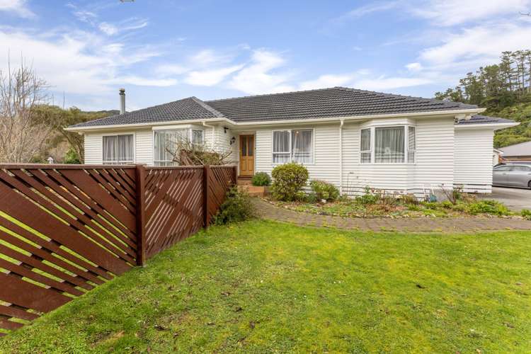 115 Hine Road Wainuiomata_24