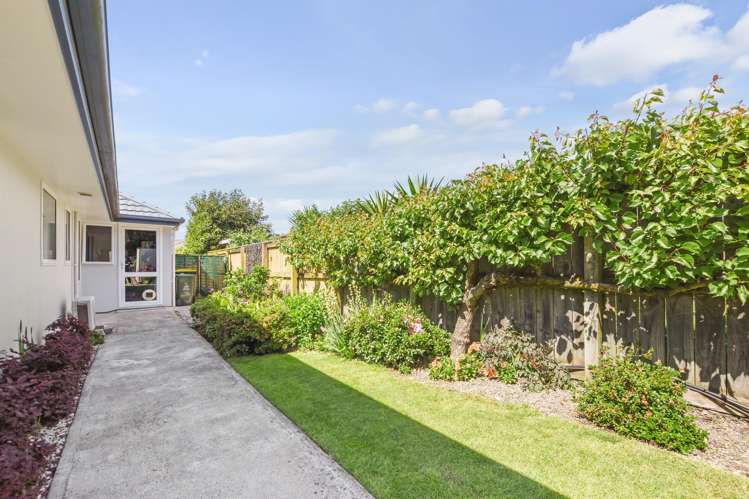 11 Kendall View Stoke_24