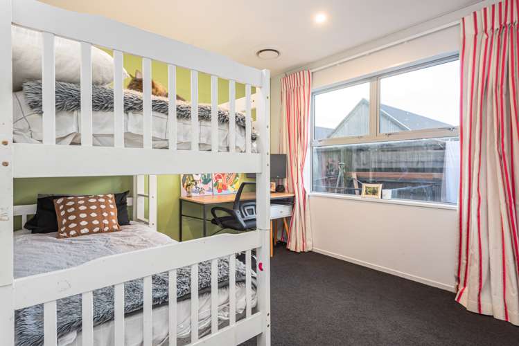 29 Sunline Avenue Lincoln_20