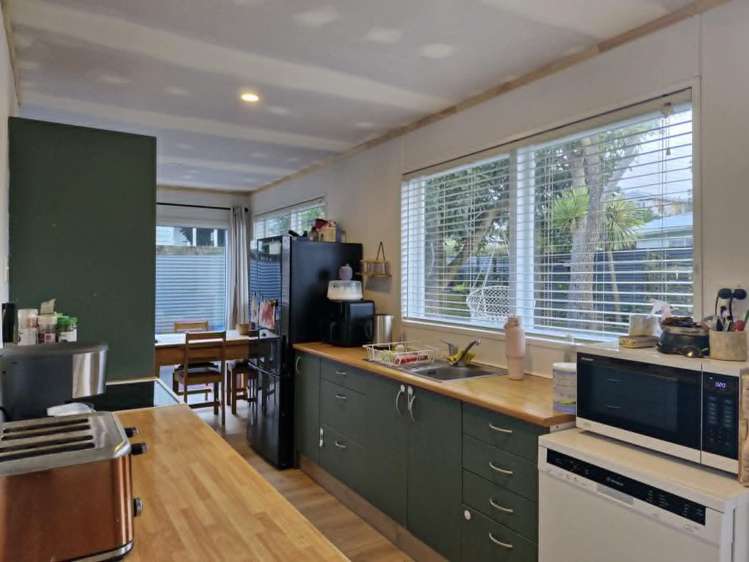 4 Benbow Pl 2169_6