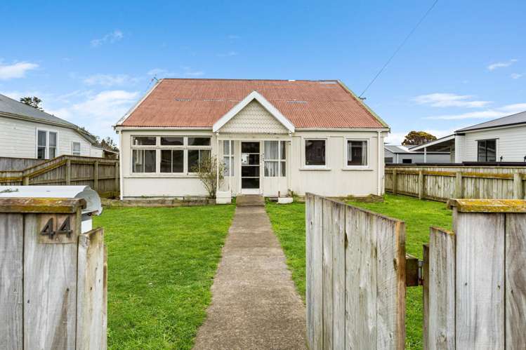 44 Collins Street Hawera_21