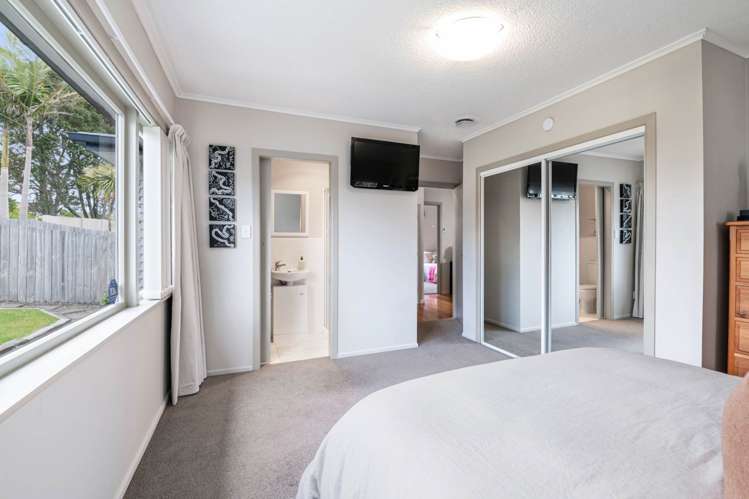 67 Sunrise Avenue Murrays Bay_8