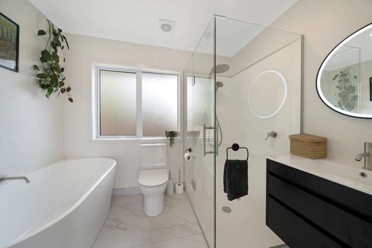 14d Kirrie Avenue Te Atatu South_11