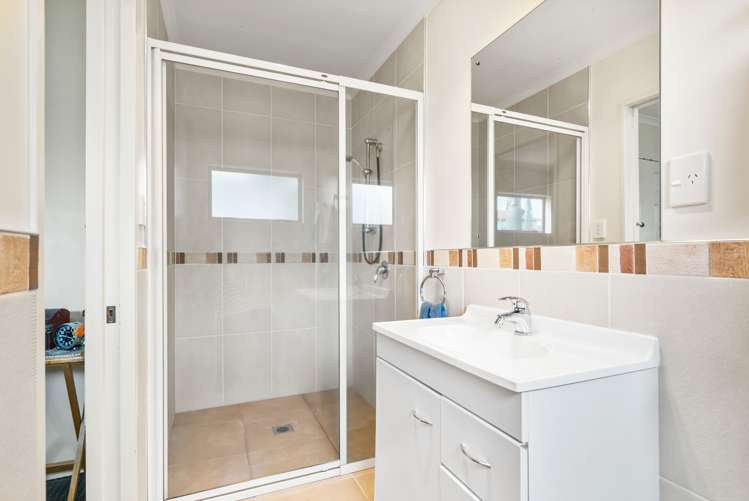 22 Kokako Rise Papakura_18