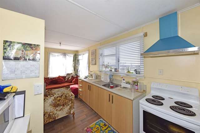 73 Aldershot Street Aranui_4