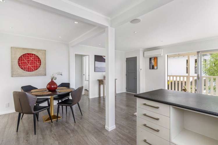 1/7 Malters Place Browns Bay_10