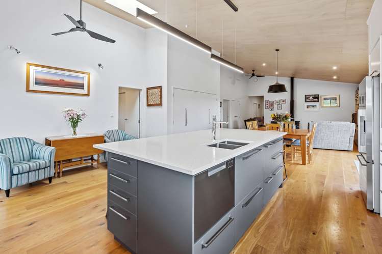 42a Forest View Road Kamo_5