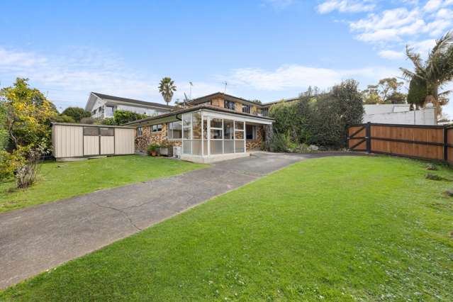 Sunny Standalone Brick Beauty - Don't Miss Out!