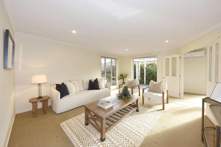 8 Scarlet Lane Redwood_8