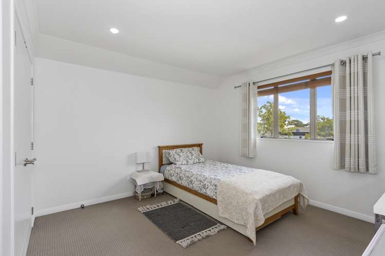 1 Watermill Boulevard Northwood_16