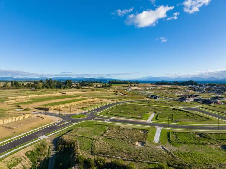 Stage 11, 584 Lake Terrace Wharewaka_1
