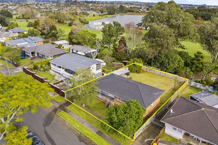 35 Hobart Crescent Wattle Downs_11