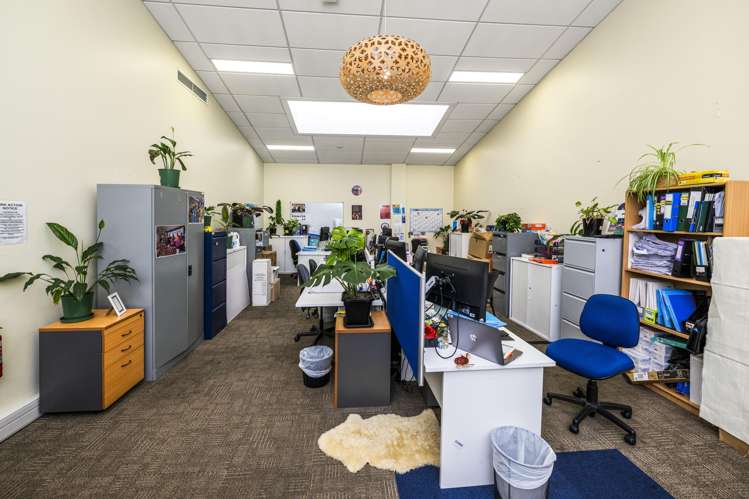 14 Fair Mall Otara_7