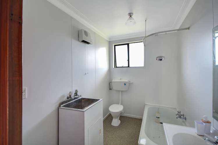 90d Reid Road South Dunedin_8