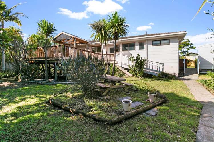 14 George Herring Place Glen Eden_15