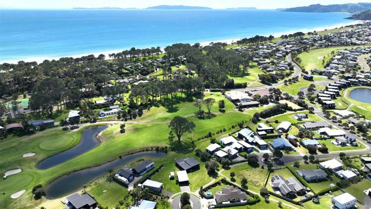 106 Benjamin Place Matarangi_34