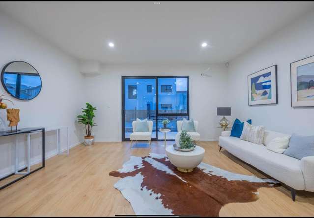 A Spacious Freehold Home Near Great Schools