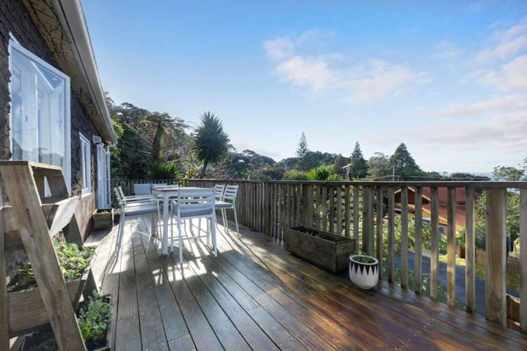 19 Kauri Point Road Laingholm_11