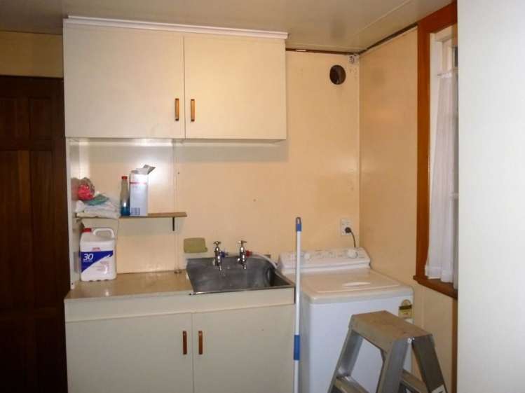 135 Fitzherbert Street Hokitika_17