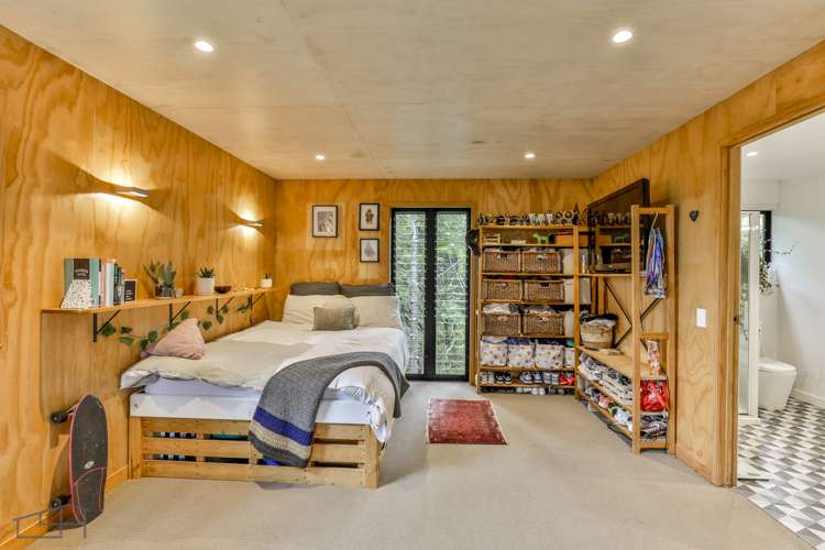 27 Longfellow Parade Glen Eden_21