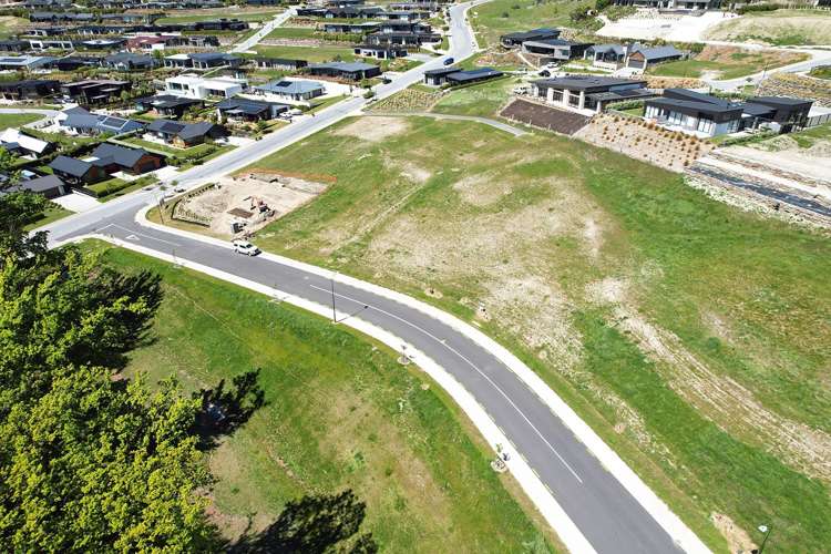 115 West Meadows Drive Wānaka_10