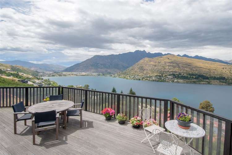 33 Woodlands Close Queenstown_1